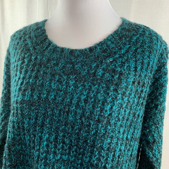 BCBGeneration green and black high low sweater - Picture 2 of 9